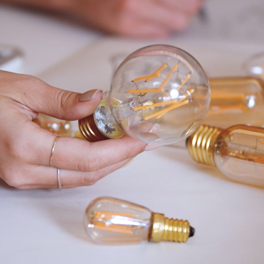 A Guide to Buying Light Bulbs