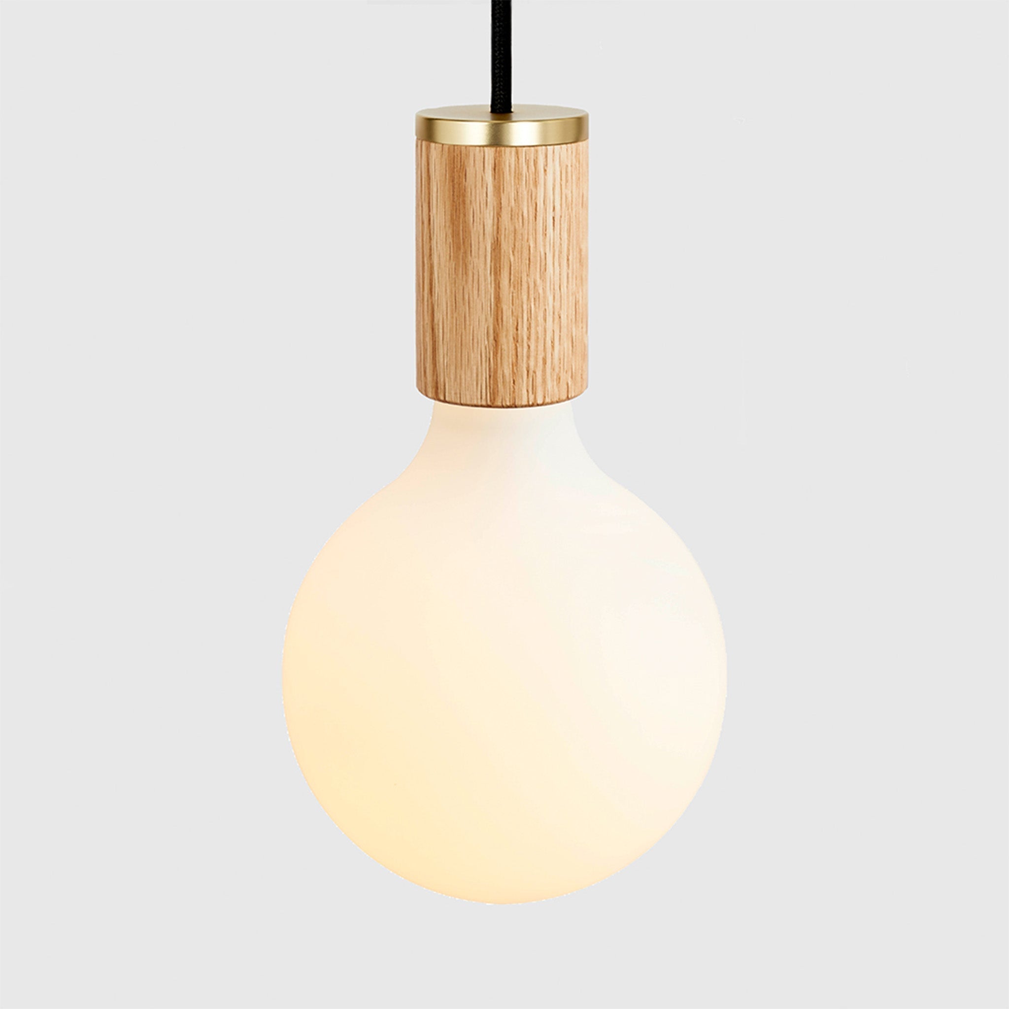 Oak light fitting outlet